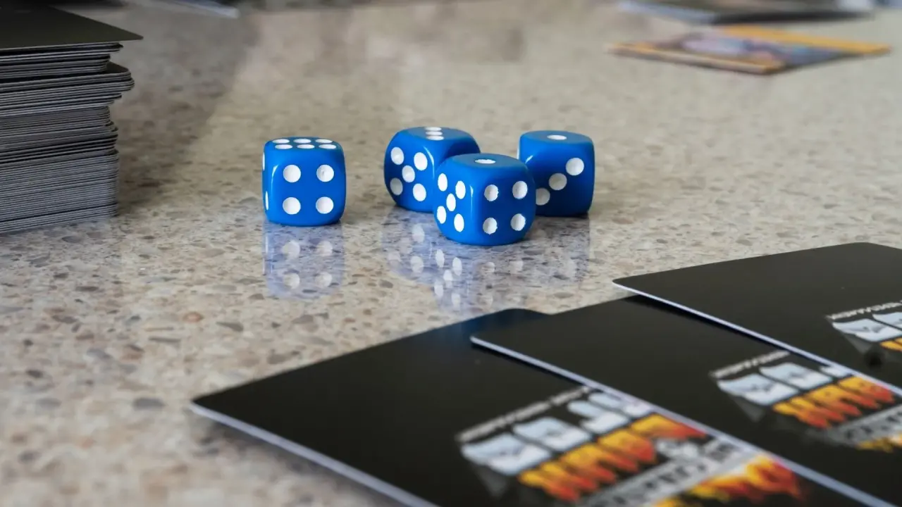 Masada Zarlar ve Kartlar